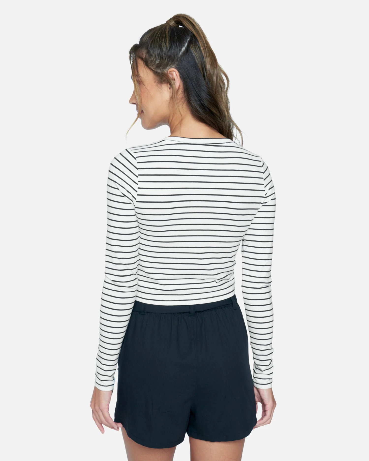 SOPHIE FITTED TEE 3 SOPHIE FITTED TEE - Image 2